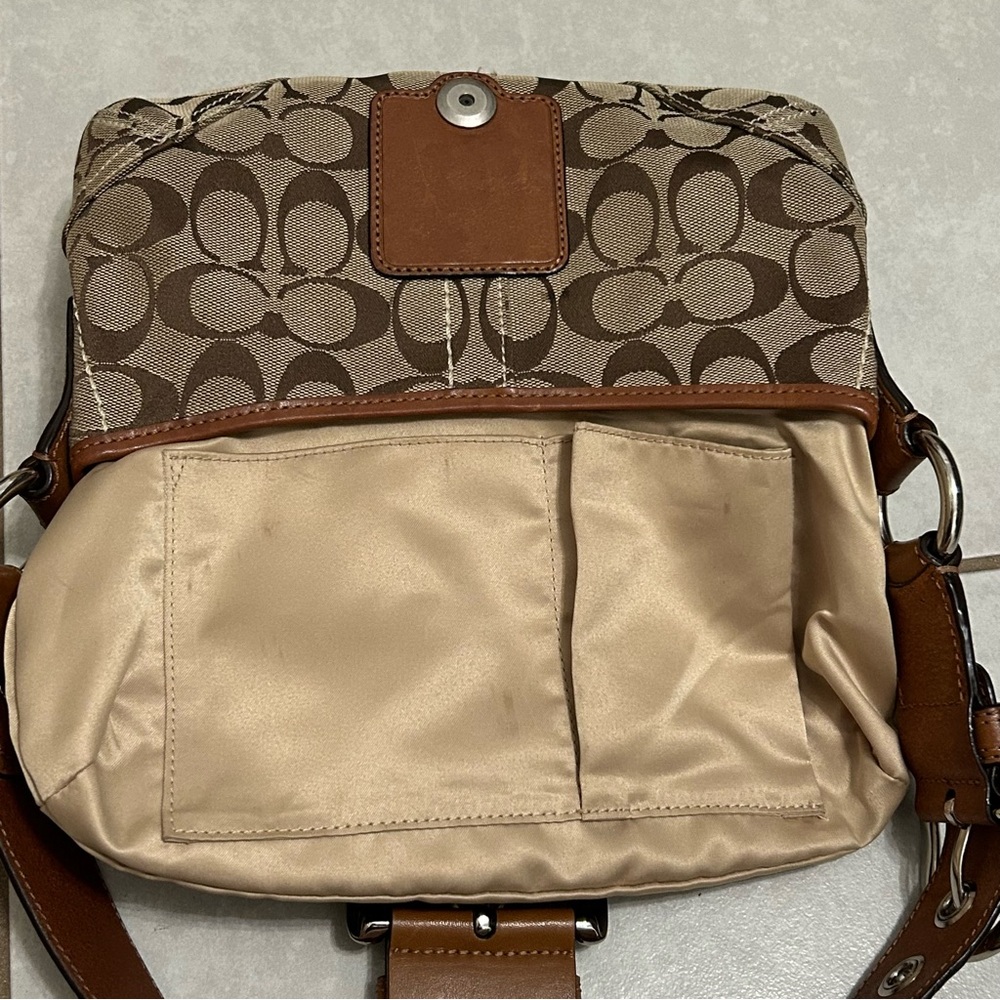 Coach Soho Signature C small buckle shoulder bag - Picture 14 of 15